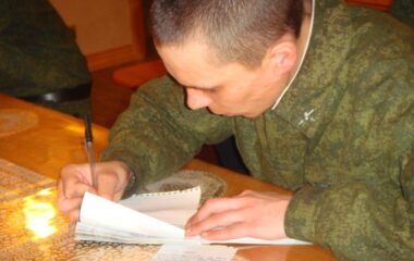 Возможен ли отказ от службы по контракту